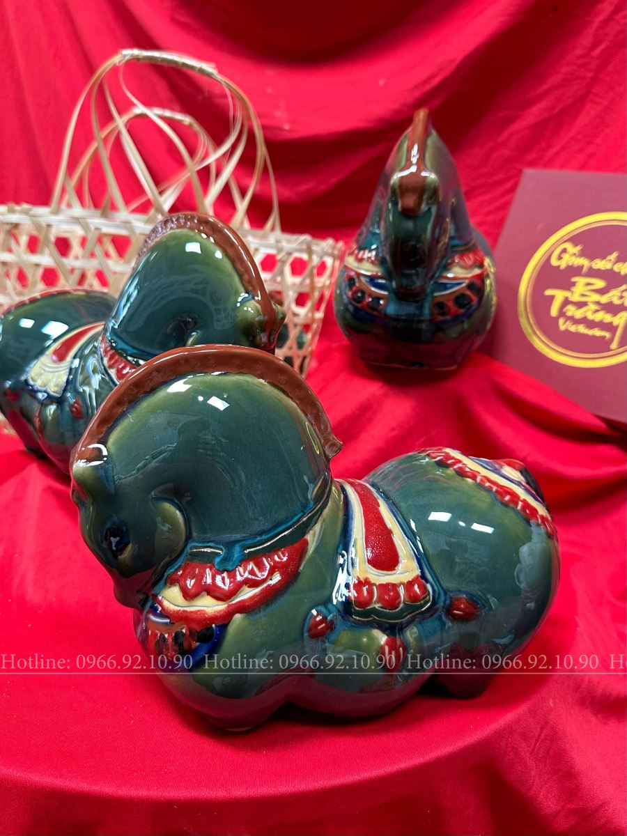 Linh vật Bính Ngọ 2026 -  Mã 01 xanh lục bảo