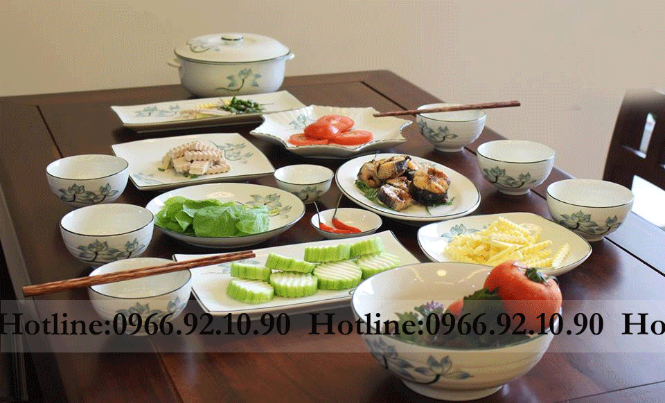 Bộ đồ ăn sen xanh vẽ tay cao cấp Bát Tràng - 17 món